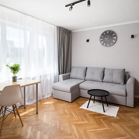 Karmelicka Pleasant Studio Varşovia Exterior foto