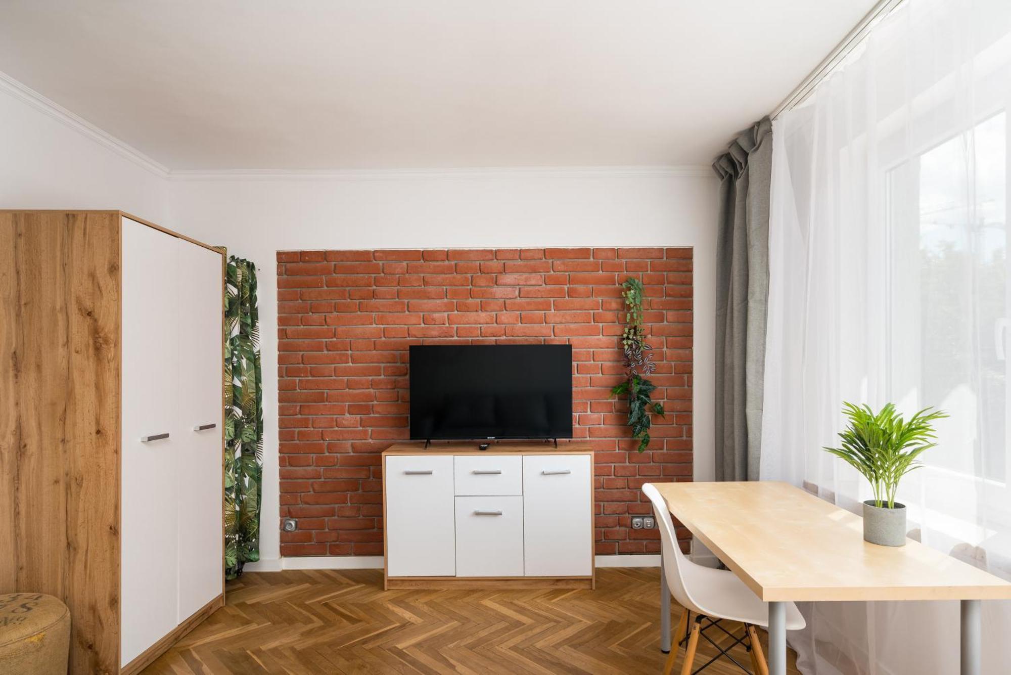 Karmelicka Pleasant Studio Varşovia Exterior foto